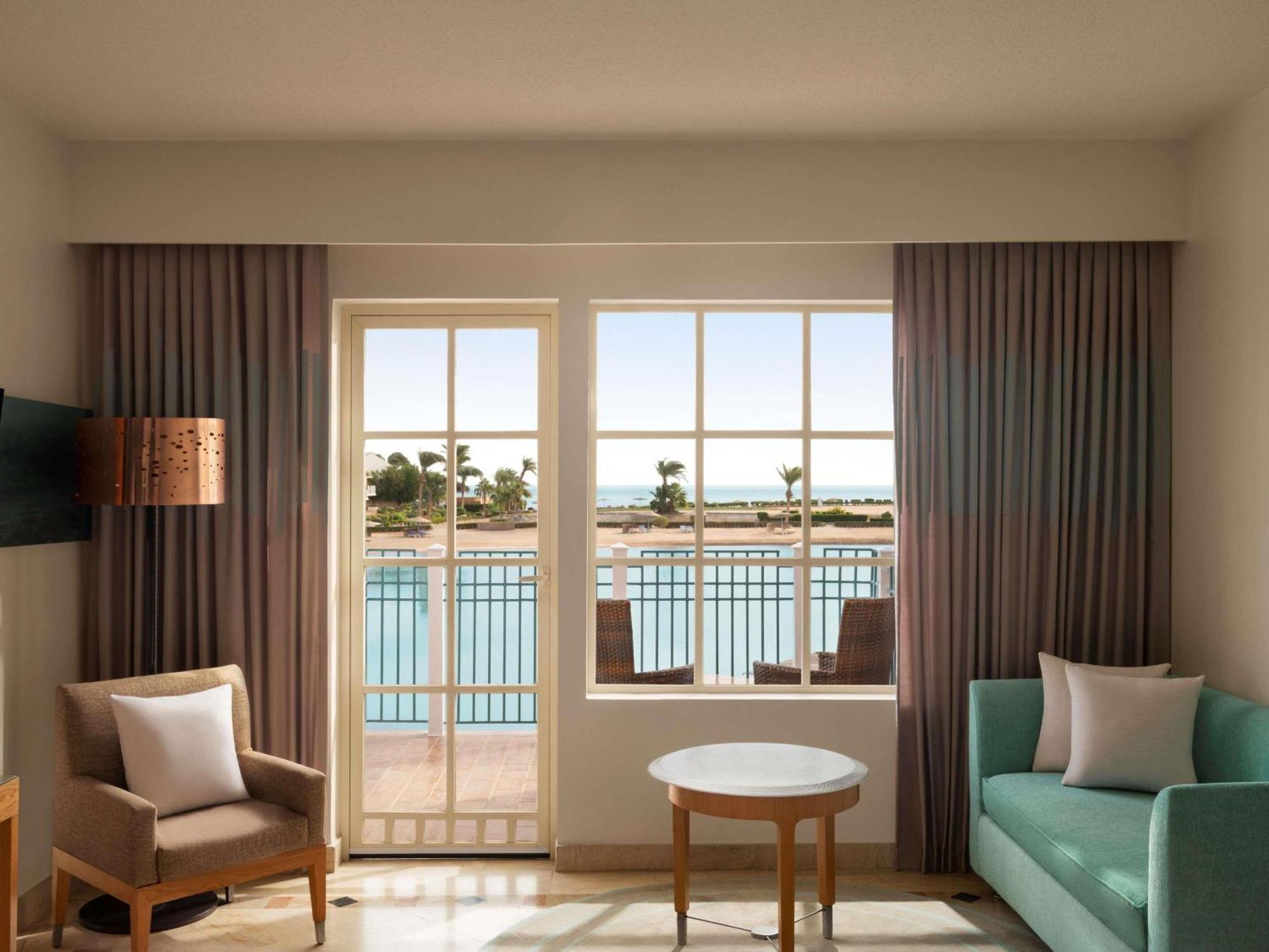 Deluxe King Room Lagoon View,1717034616:JPEG